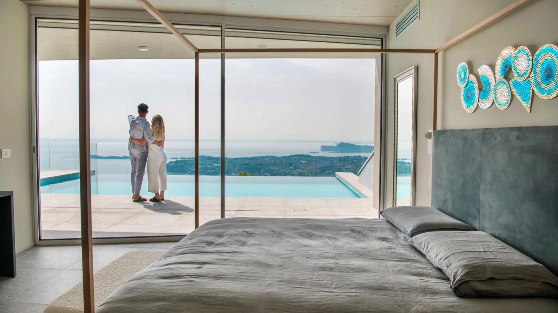 Infinity Villa Salo Italy