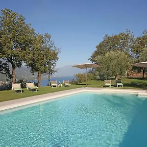  Villa Desirè